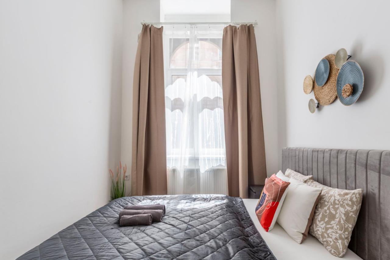 Cozy & Pleasant Homes In The Heart Of Budapest Exterior photo