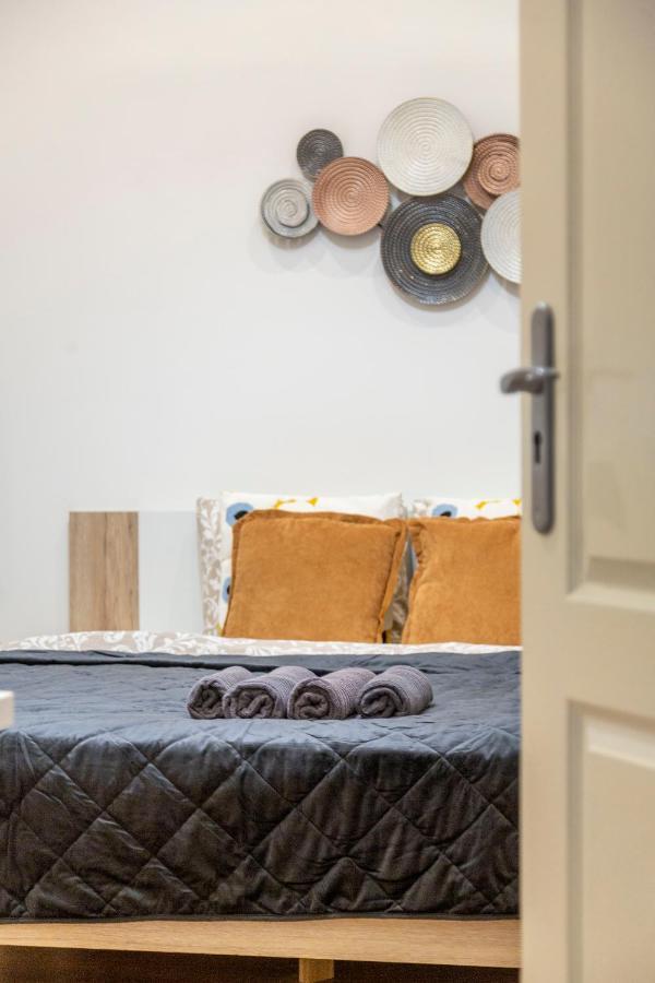 Cozy & Pleasant Homes In The Heart Of Budapest Exterior photo